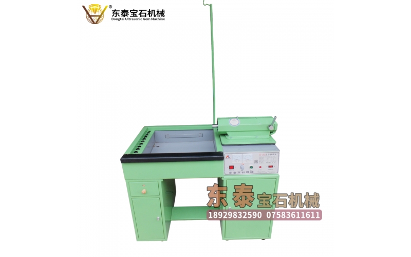 玉雕橫機